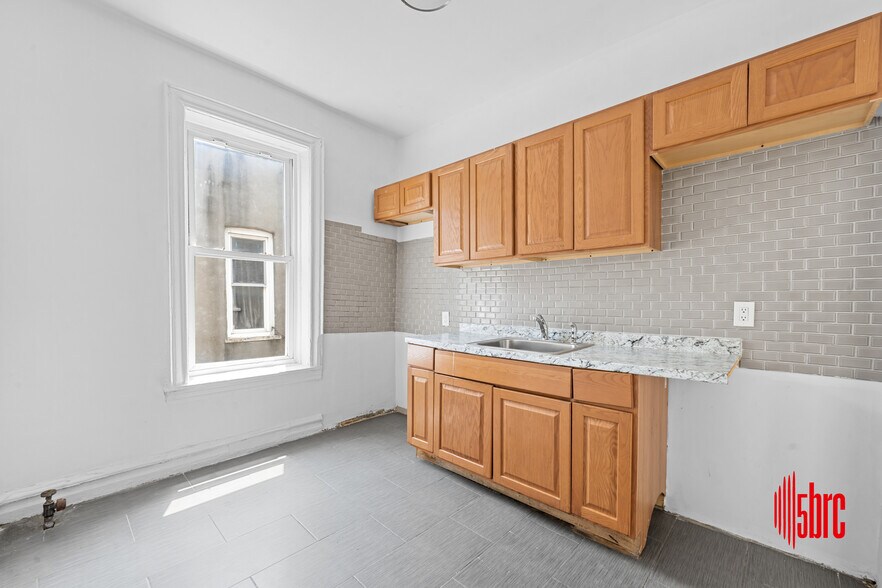 More Photos Of 255 E 55th St, Brooklyn Apartments For Sale