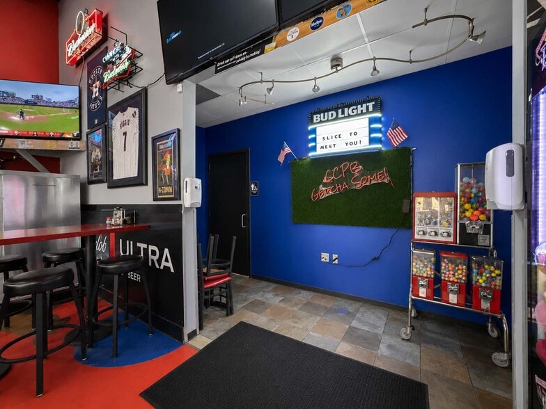 More Photos Of 9721 W Broadway St, Pearland Restaurant For Sale