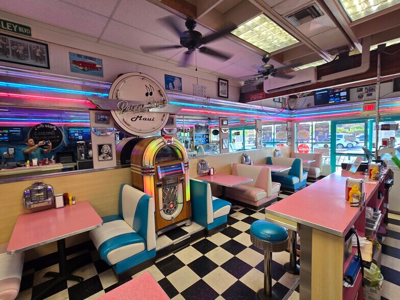 More Photos Of 1279 S Kihei Rd, Kihei Freestanding For Lease