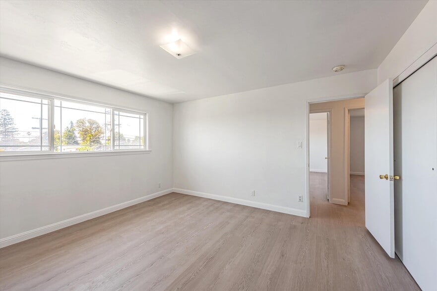 More Photos Of 3404 School St, Oakland Apartments For Sale
