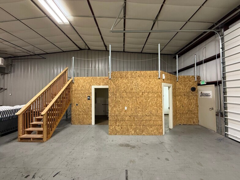 More Photos Of 1900 N 200 E, Spanish Fork Warehouse For Lease