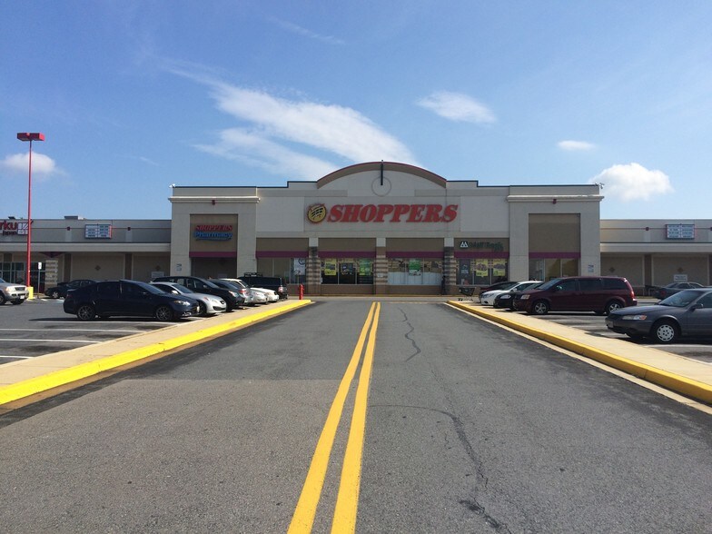 More Photos Of 6300-6420 Coventry Way, Clinton Unknown For Lease