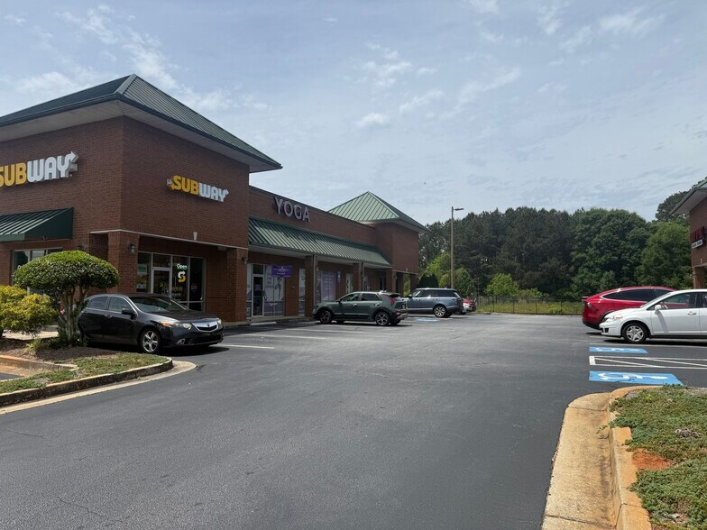 More Photos Of 2141 Highway 155 N, McDonough General Retail For Lease