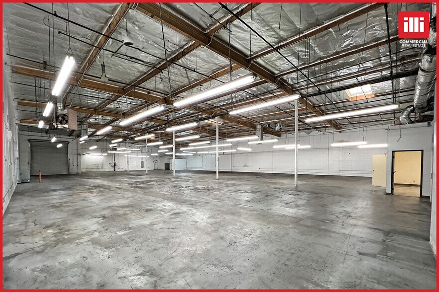 Primary Photo Of 24773 Avenue Rockefeller, Valencia Manufacturing For Lease
