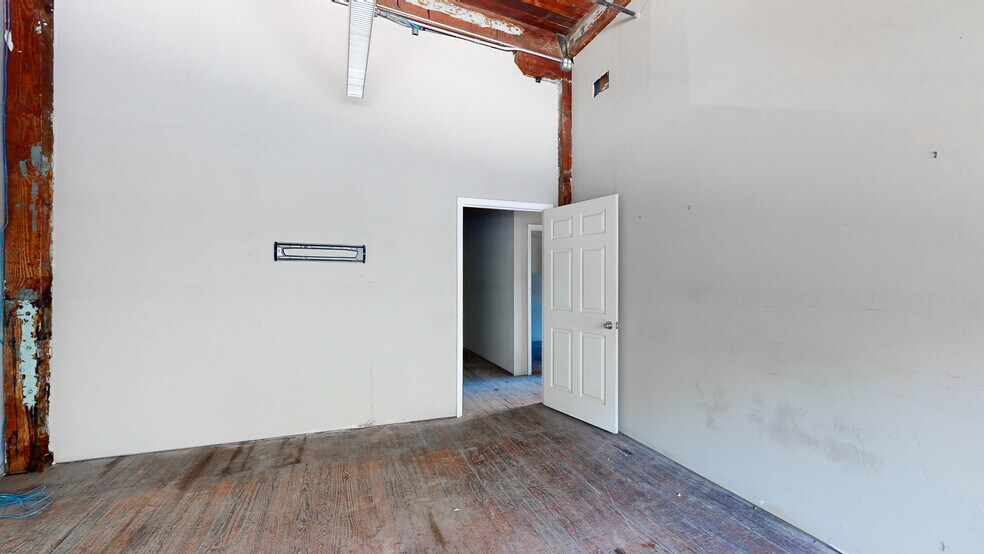More Photos Of 3 Martin Luther King Jr Blvd, Savannah Restaurant For Sale