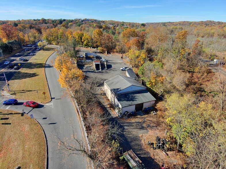 More Photos Of 2028 Huntingdon Pike, Huntingdon Valley Warehouse For Sale