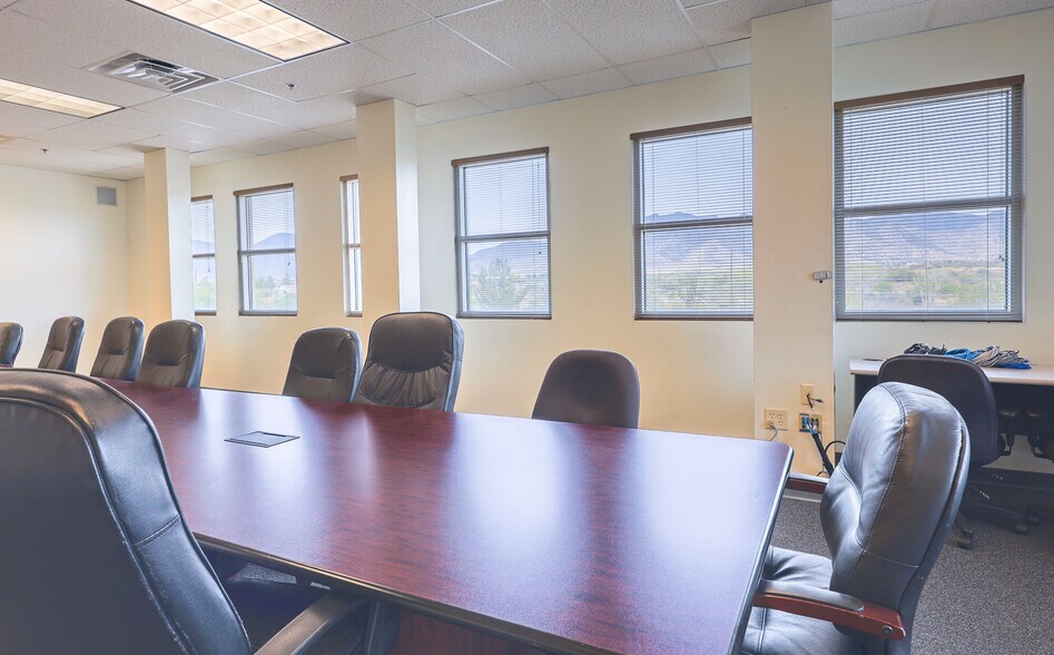 More Photos Of 500 N Garden Ave, Sierra Vista Office For Lease