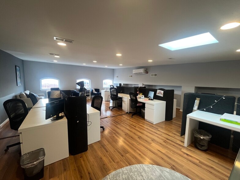 More Photos Of 3107-3109 M St NW, Washington Storefront Retail Office For Lease