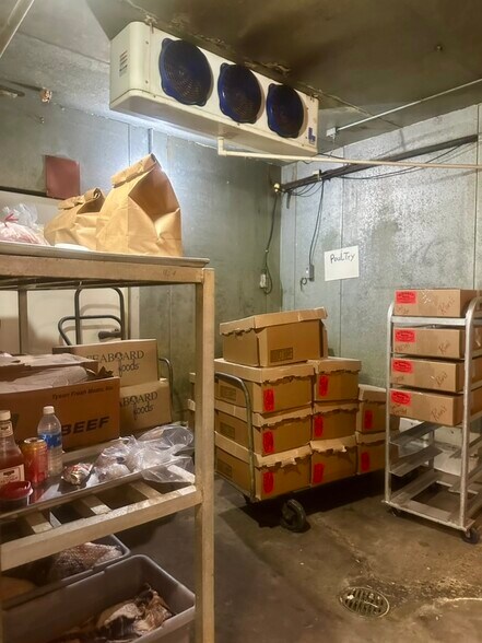 More Photos Of 418 E Washington St, Arma Storefront Retail Residential For Sale