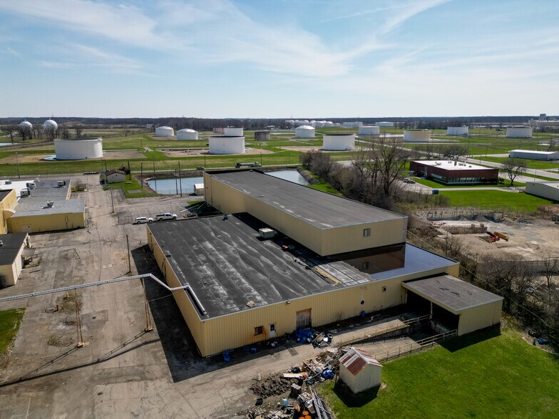 Primary Photo Of 750 Buckeye Rd, Lima Warehouse For Lease