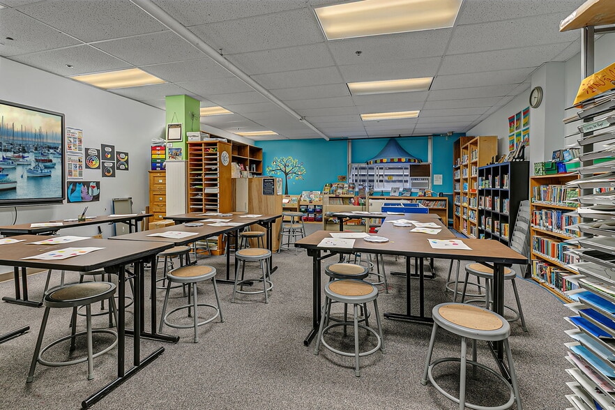 More Photos Of 430 3rd Ave NE, Saint Cloud Specialty For Sale