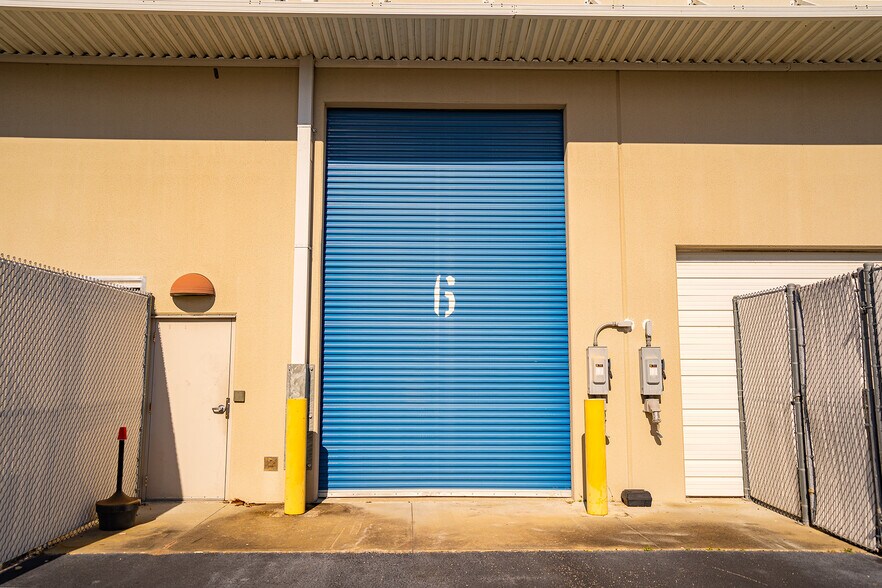 More Photos Of 6333 McCoy Rd, Orlando Warehouse For Sale
