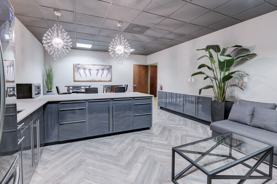 More Photos Of 202 S Rome Ave, Tampa Office For Lease