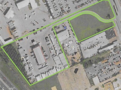 More Photos Of 9773-9777 Harry Hines Blvd, Dallas Truck Terminal For Lease