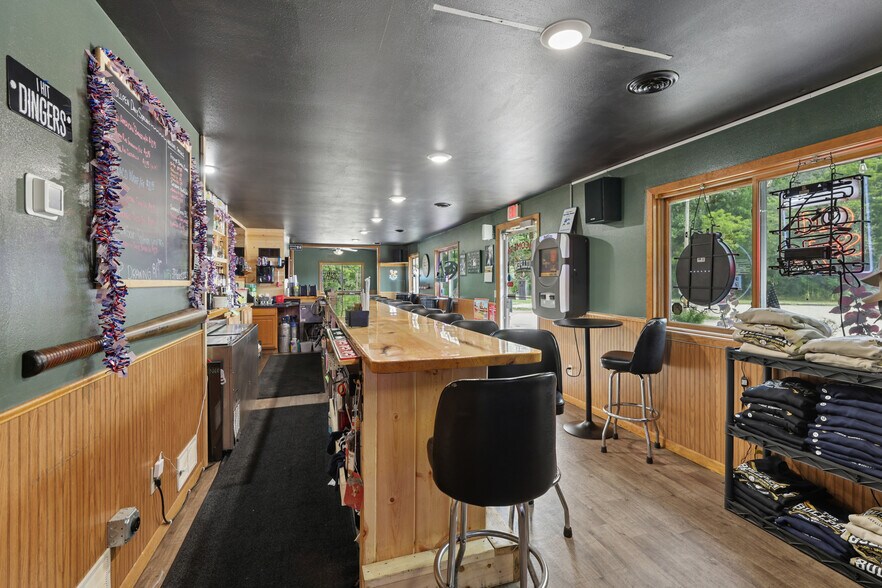 More Photos Of 309 Trail St, La Valle Restaurant For Sale