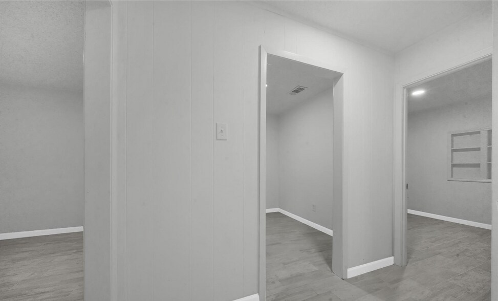 More Photos Of 522 Highway 3, La Marque Office For Lease