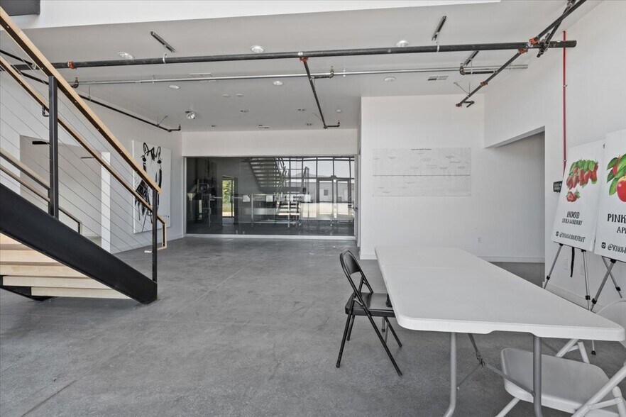 More Photos Of 3030 Lower Mill Dr, Hood River Industrial For Sale