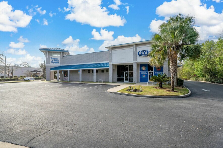 Primary Photo Of 14451 W Newberry Rd, Newberry Freestanding For Sale