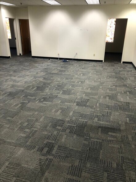 More Photos Of 376 Hollywood Ave, Fairfield Freestanding For Lease