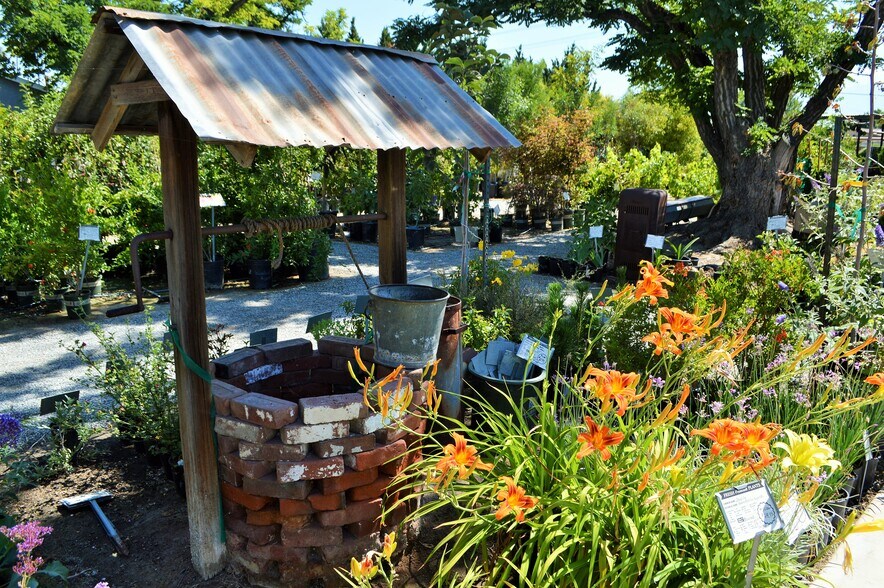 More Photos Of 2750 W Devonshire Ave, Hemet Freestanding For Sale