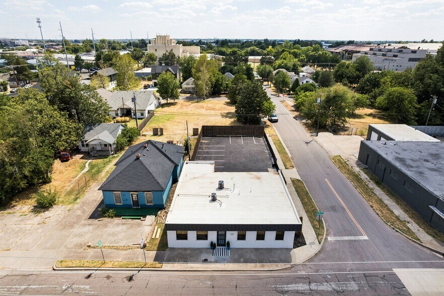 More Photos Of 1420 Linwood Blvd, Oklahoma City Office For Sale
