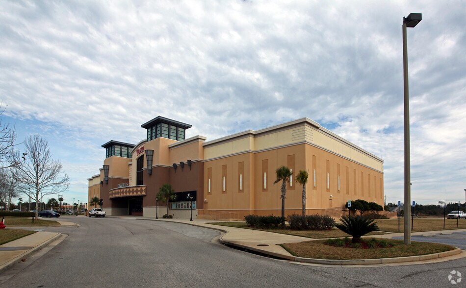 More Photos Of 30500 Al-181, Spanish Fort Movie Theatre For Sale