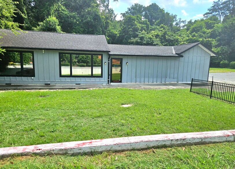More Photos Of 3554 Hilton Ave, Columbus Medical For Sale