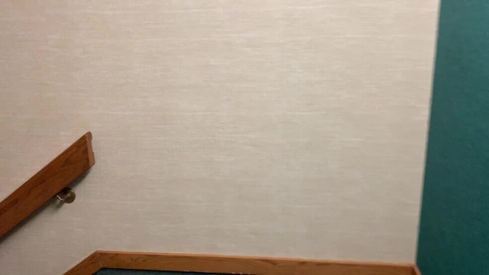 Primary Photo Of 101 S 1st St, Montevideo Office Residential For Lease