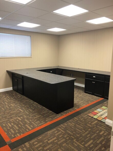 More Photos Of 1022 S Washington Ave, Royal Oak Office For Lease