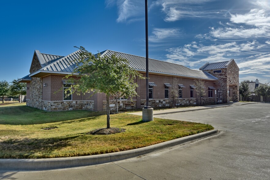 Primary Photo Of 4007 Victoria Ave, College Station Medical For Sale