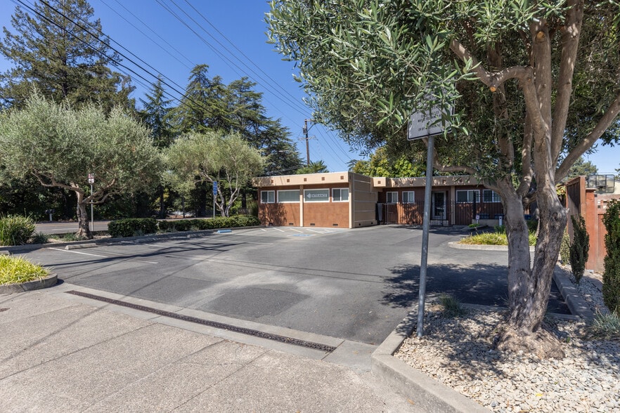 More Photos Of 2211 4th St, Santa Rosa Medical For Sale