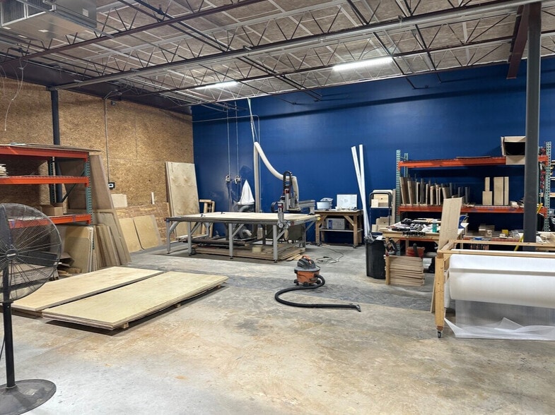 More Photos Of 1908 Richland Ave E, Aiken Warehouse For Lease