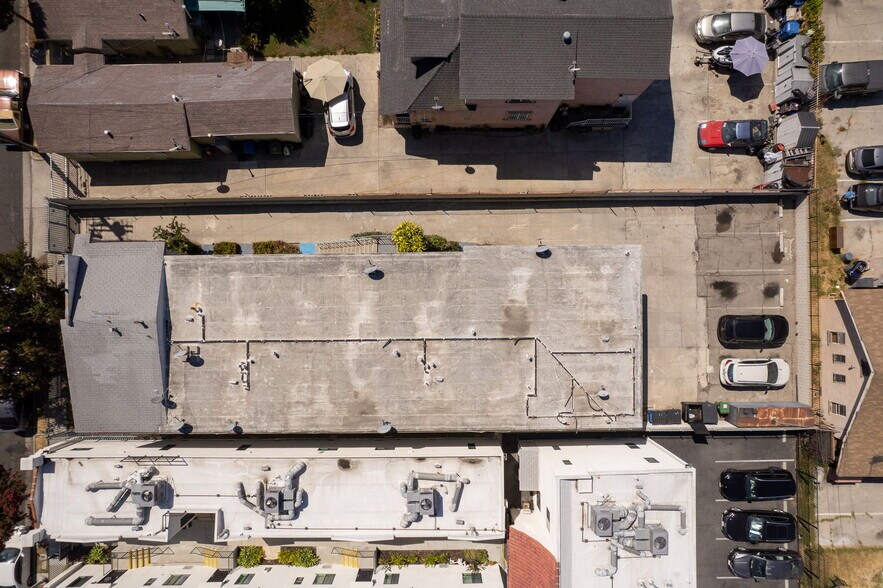 More Photos Of 3823 Wisconsin St, Los Angeles Apartments For Sale