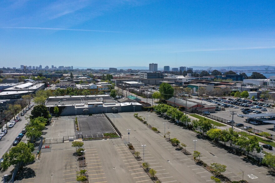 More Photos Of 927 Parker St, Berkeley Flex For Sale