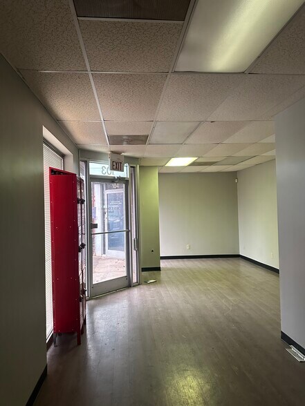 More Photos Of 3615 S Goodlett St, Memphis Light Distribution For Lease