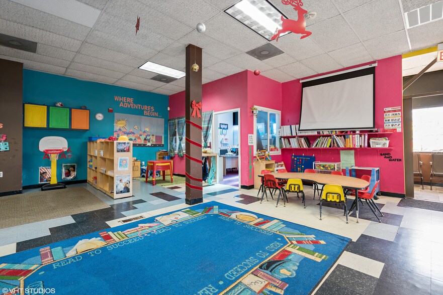 More Photos Of 222 E 61st St, Chicago Daycare Center For Sale