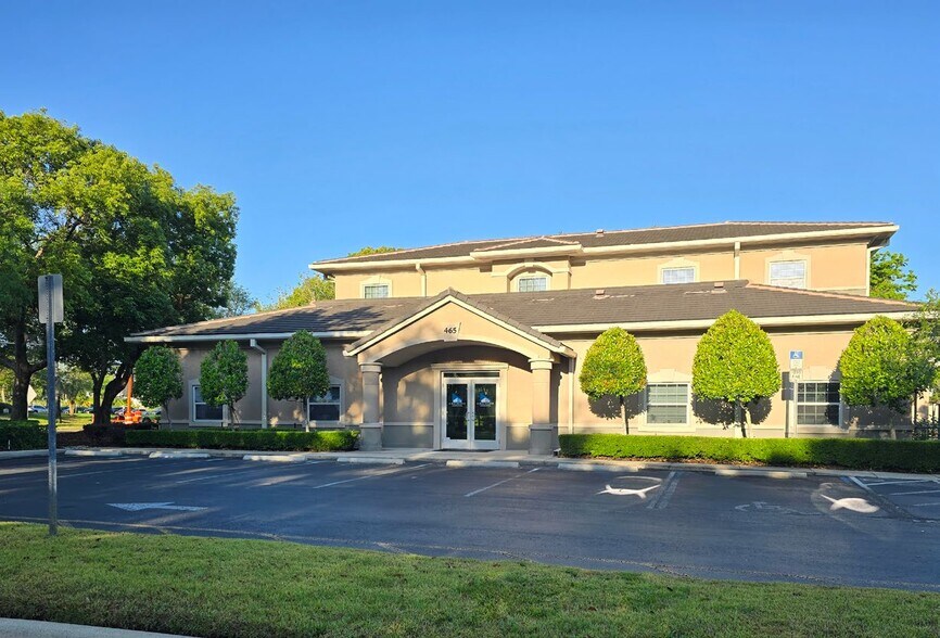 More Photos Of 465 W Warren Ave, Longwood Medical For Lease