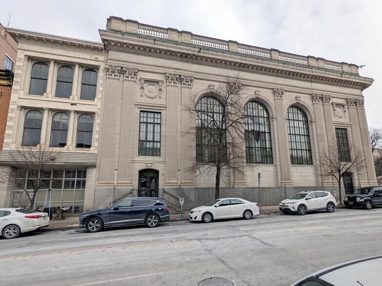 More Photos Of 1 N George St, York Bank For Lease