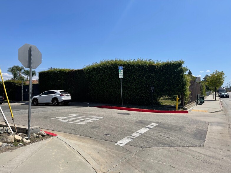 More Photos Of SEC S Rosemead Blvd & Laurita Ave, Pasadena Land For Lease