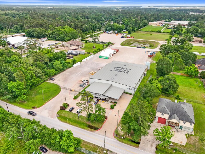 More Photos Of 4402 Theiss Rd, Humble Warehouse For Lease