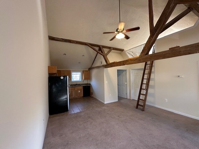 More Photos Of 19 N Bridge St, Round Hill Apartments For Sale