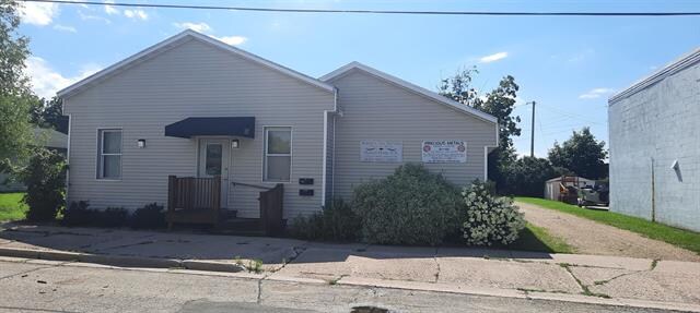 Primary Photo Of 307 Smith St, New London Office Residential For Sale