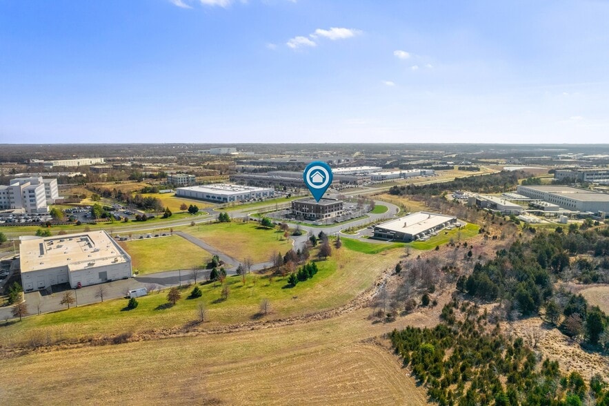 More Photos Of 11220 Assett Loop, Manassas Office For Lease