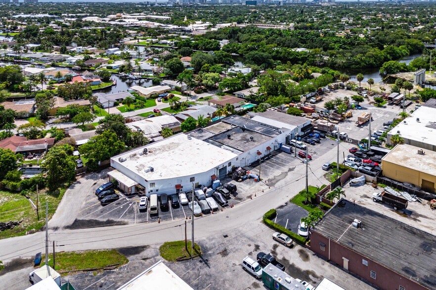 More Photos Of 1800-1812 SW 7th Ave, Pompano Beach Warehouse For Sale