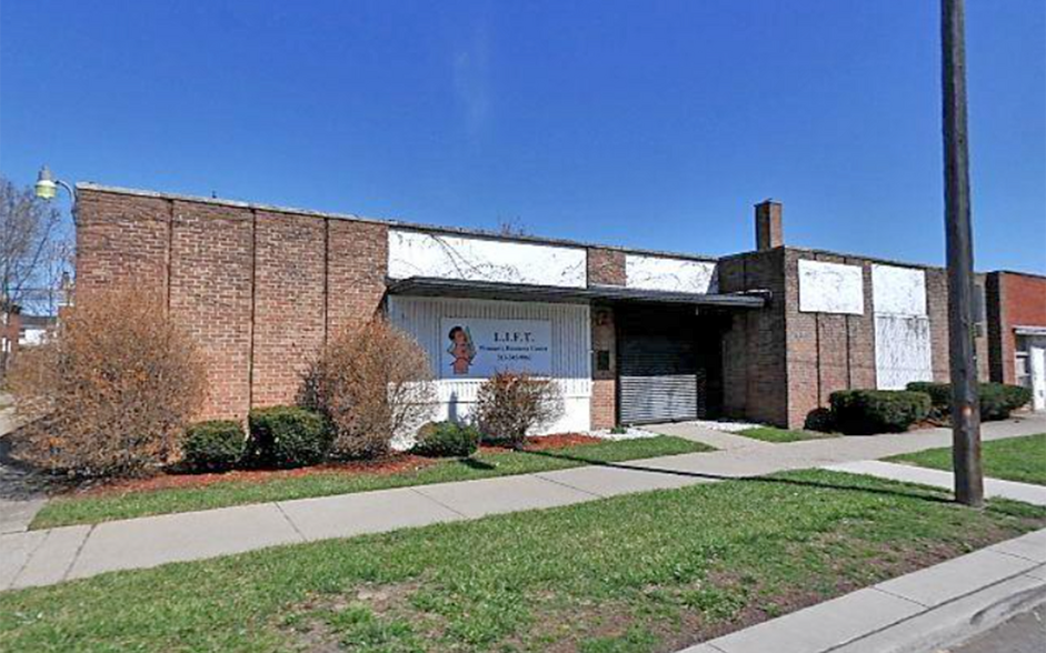 More Photos Of 16180 Meyers Rd, Detroit Medical For Lease
