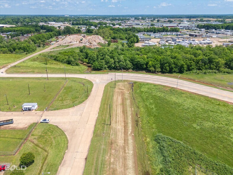 More Photos Of 3625 E Texas St, Bossier City Auto Repair For Sale
