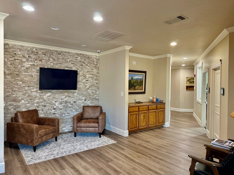 More Photos Of 2001 Timber Creek Rd, Flower Mound Office For Lease