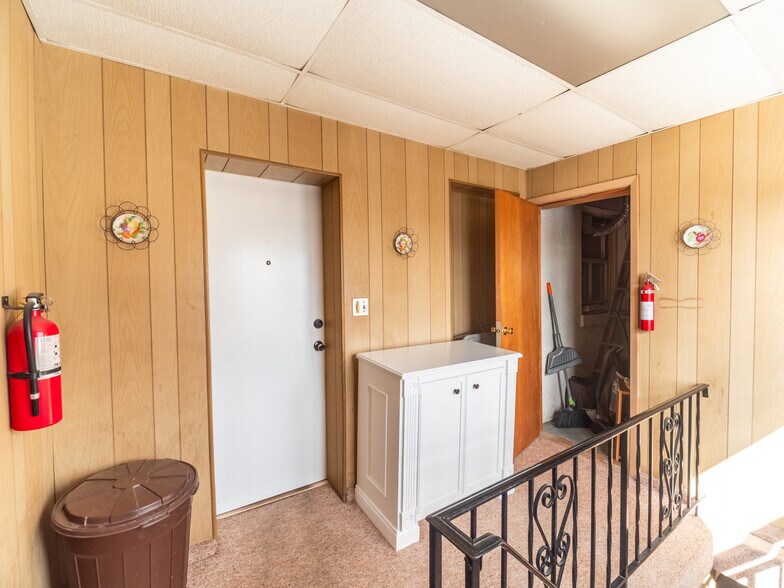 More Photos Of 121 Regent St, Port Chester Funeral Home For Sale
