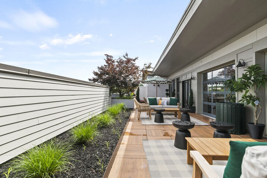 More Photos Of 77A Excelsior Ave, Saratoga Springs Apartments For Lease