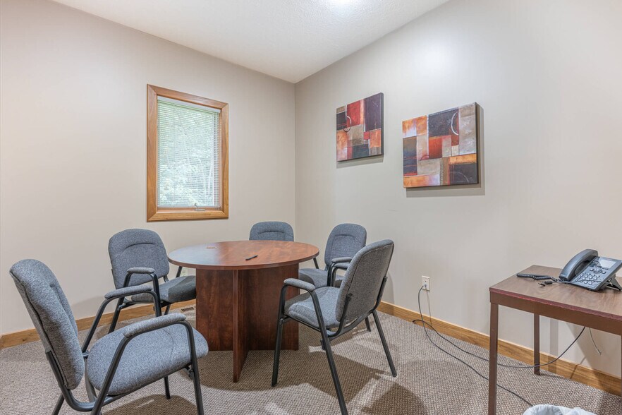 More Photos Of 7036 Corporate Way, Washington Township Office For Sale